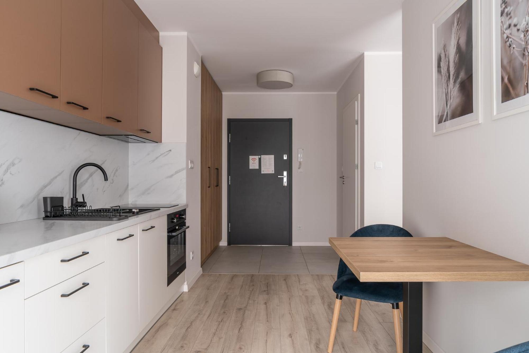 Rentplanet - Atal City Square Вроцлав Екстериор снимка
